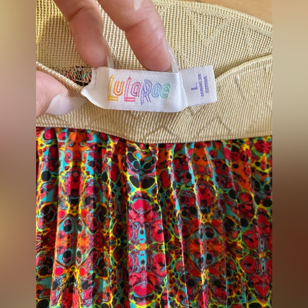 LuLaRoe - Picture 4 of 4